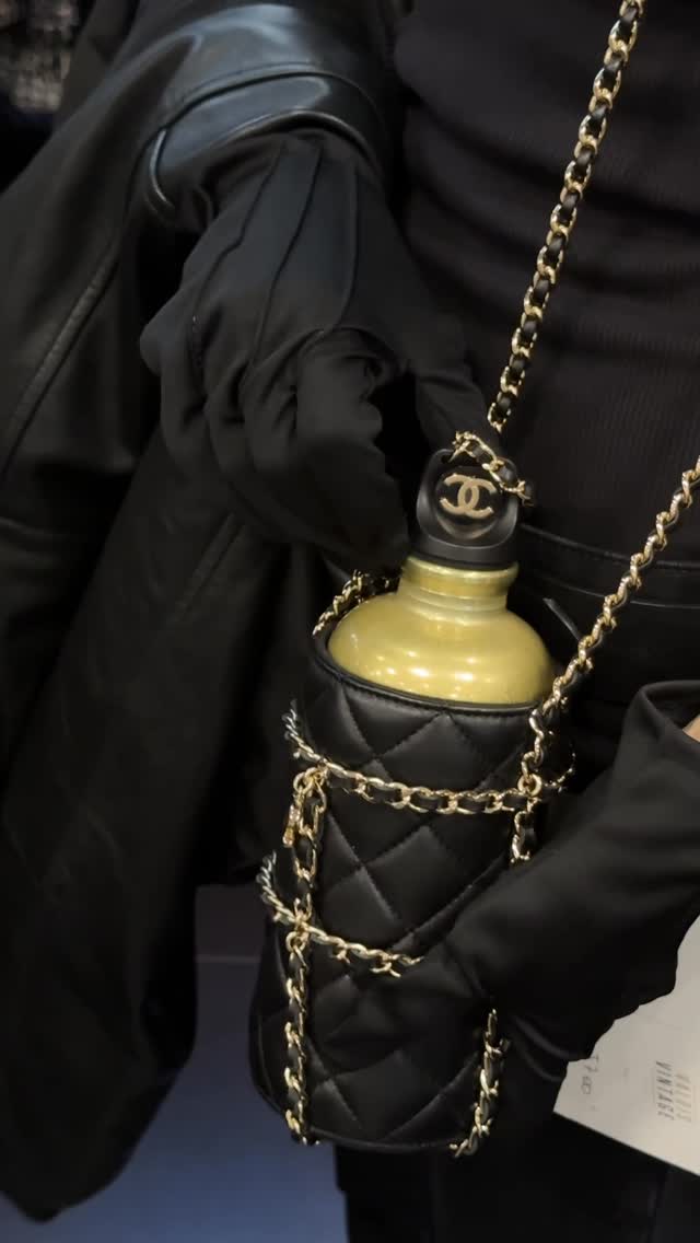 Valois Vintage: Parisian Luxury Resale Destination
