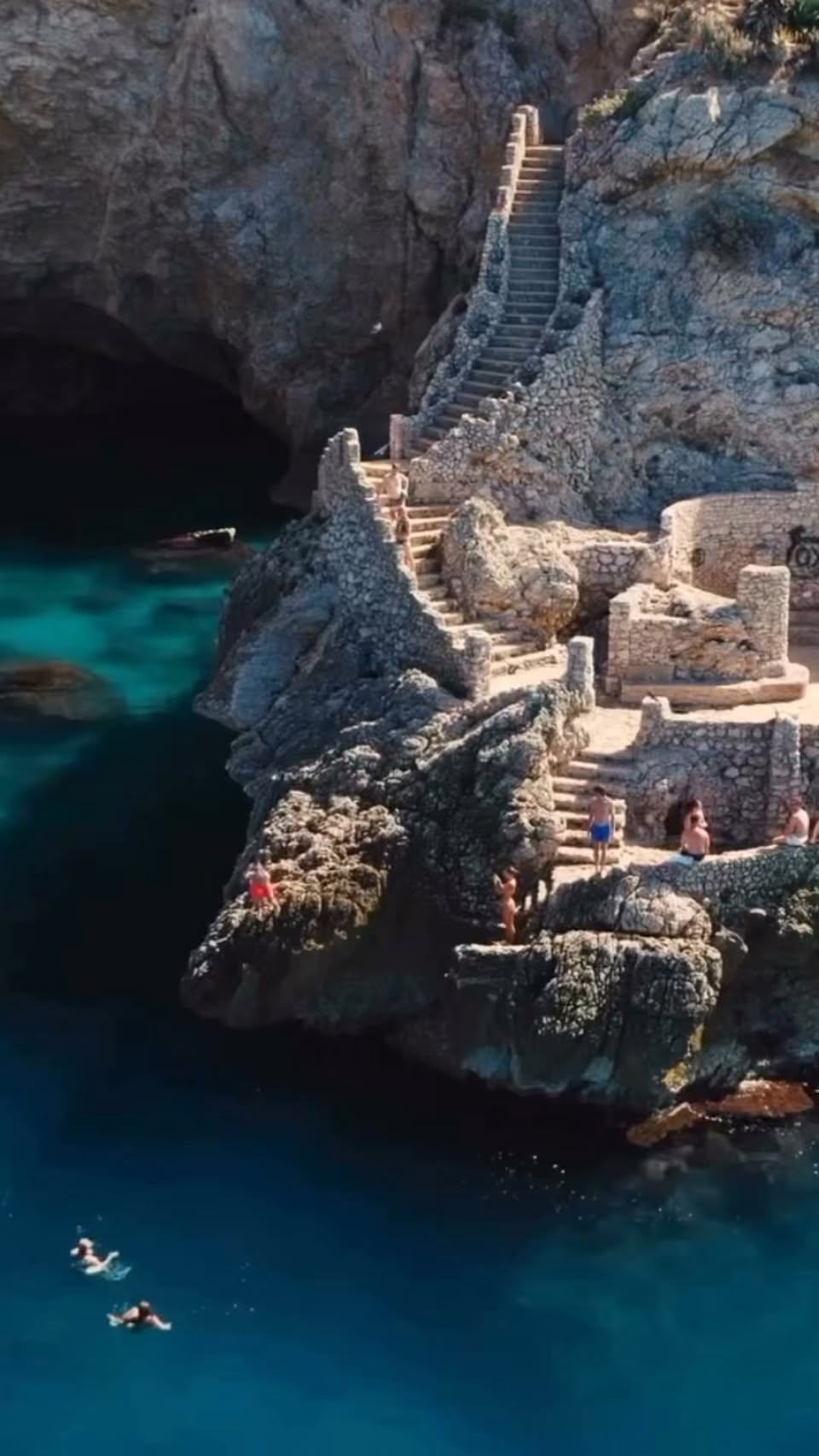 Sicilian Attractions: Beaches, Volcanoes, Towns, and Ruins