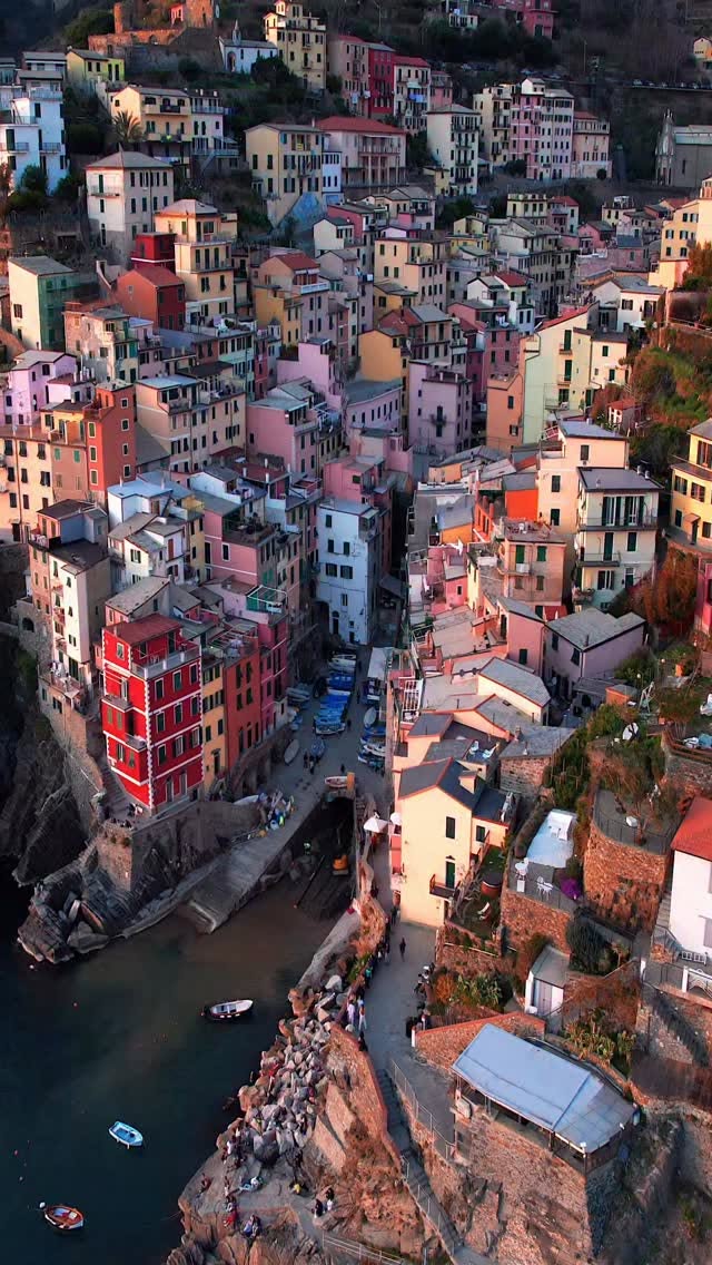 Cinque Terre's Riomaggiore Cliffside Village