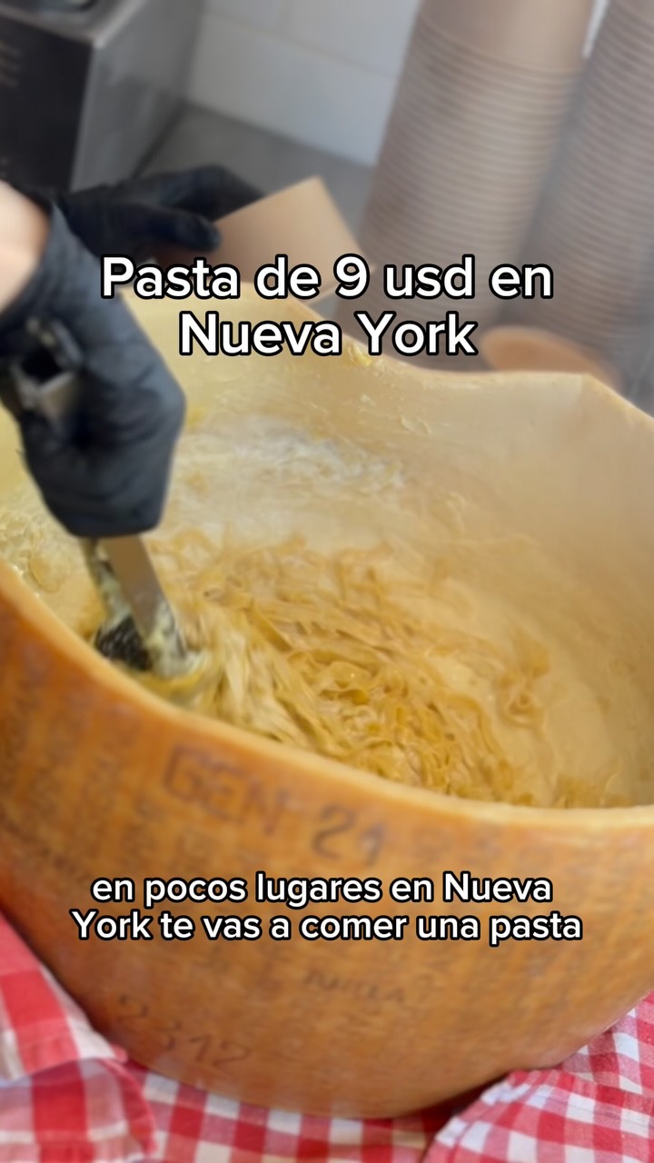 New York City's Pasta de Pasta Offers Parmesan Wheel Pasta