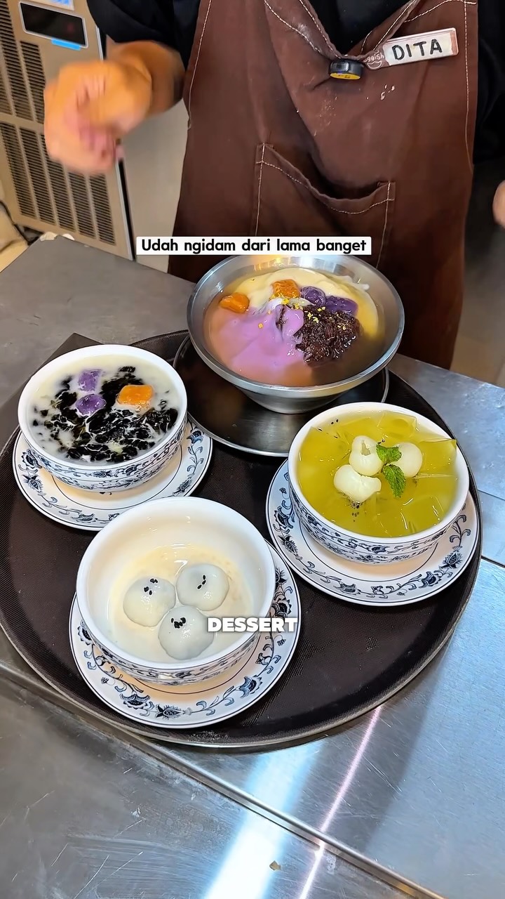 Dessert Shops Near Tugu Yogyakarta Monument