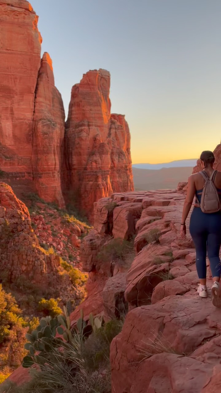 Cathedral Rock: Scenic Red Rock Hiking Trail