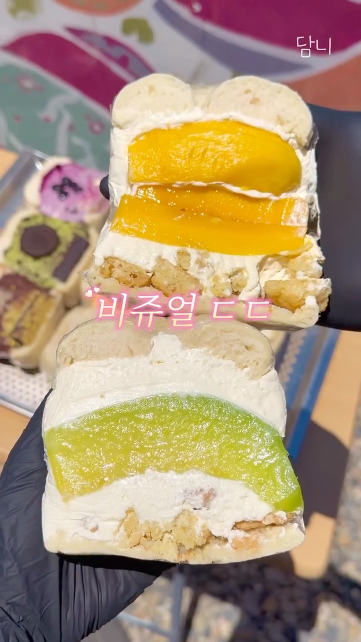 Gyeongju Cafes Featuring Fruit Bagel Sandwiches