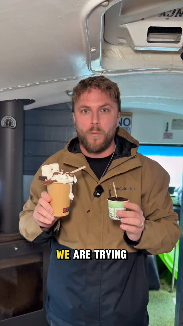 Icelandic School Bus Cafe Serves Viral Hot Chocolate