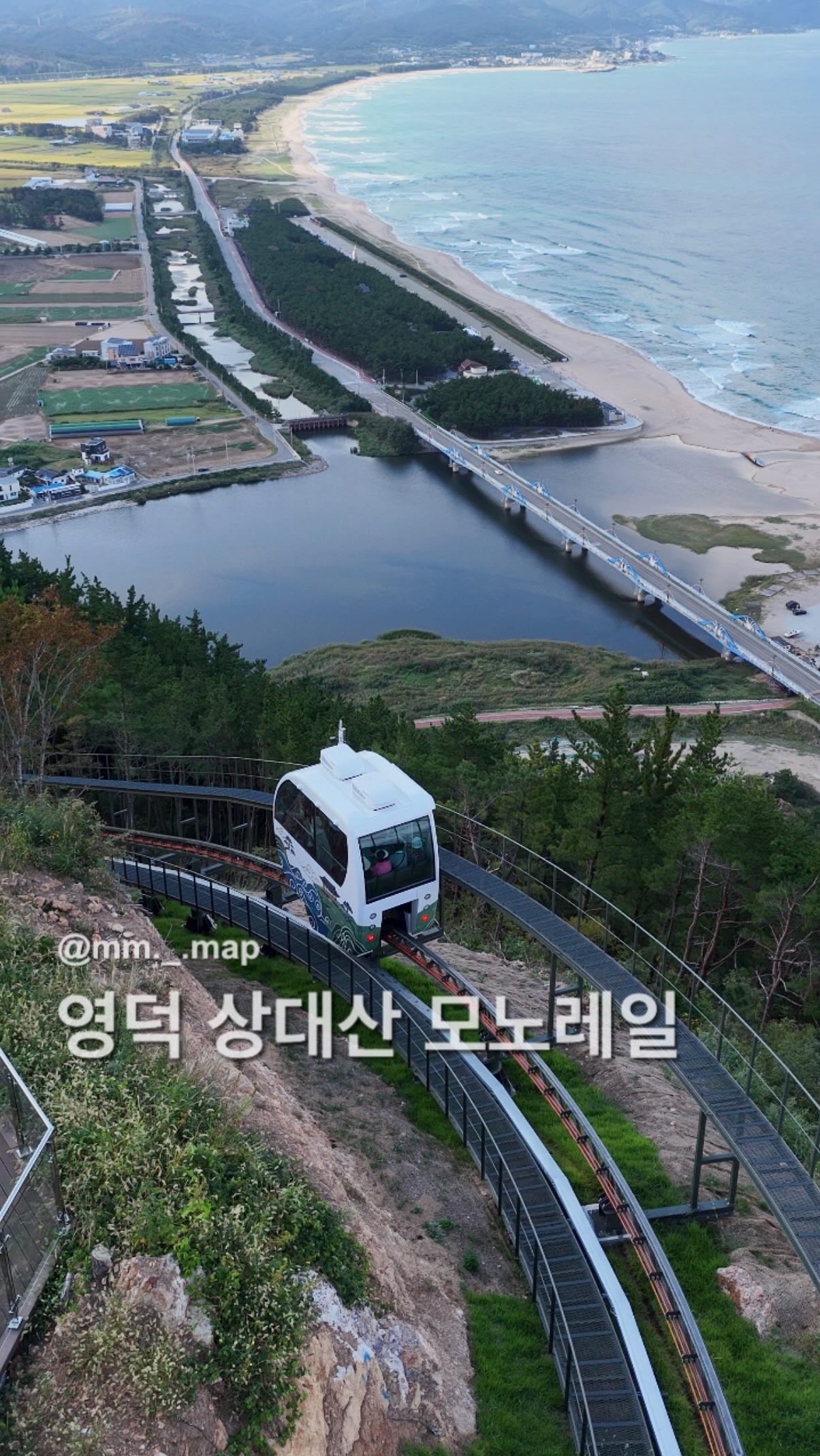 Sangdaesan Monorail Offers Scenic Views of East Sea