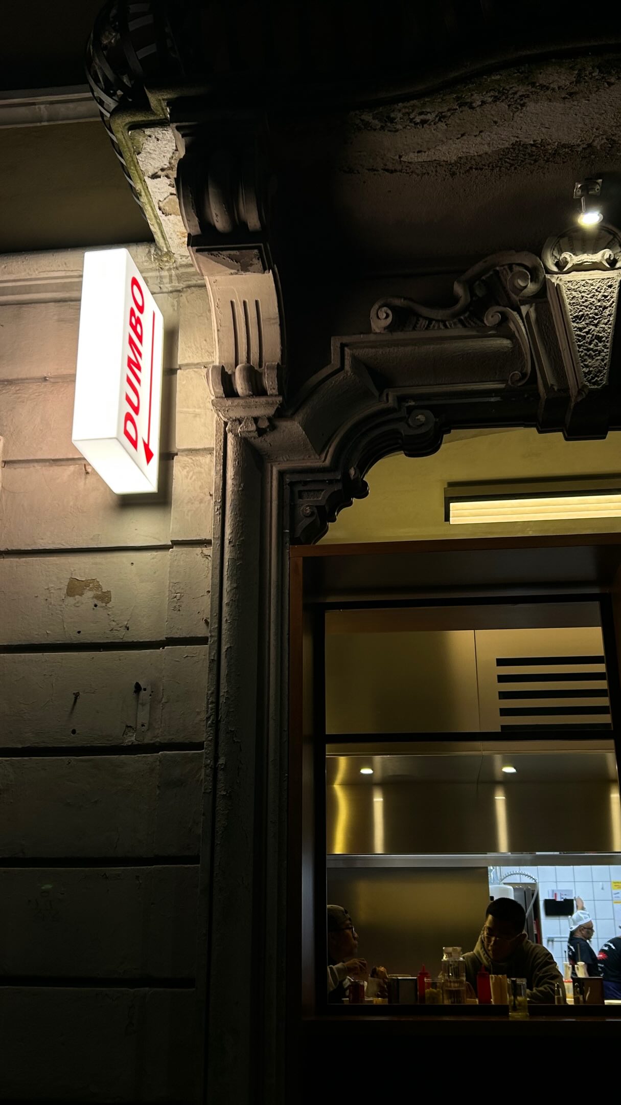 Milan's Dumbo Porta Venezia Smashburger Spot