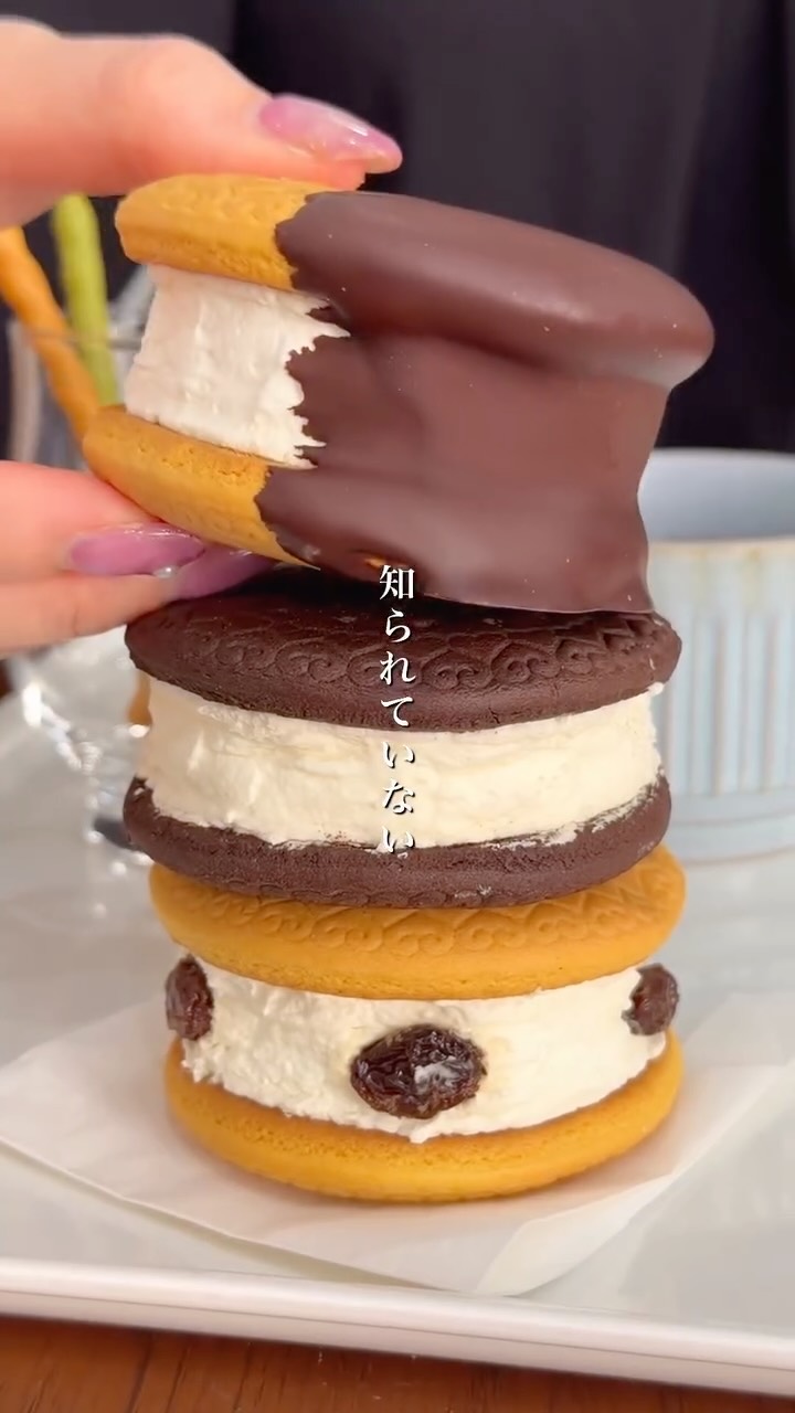 Ginza Bakery's Unique Castella Biscuit Sandwiches