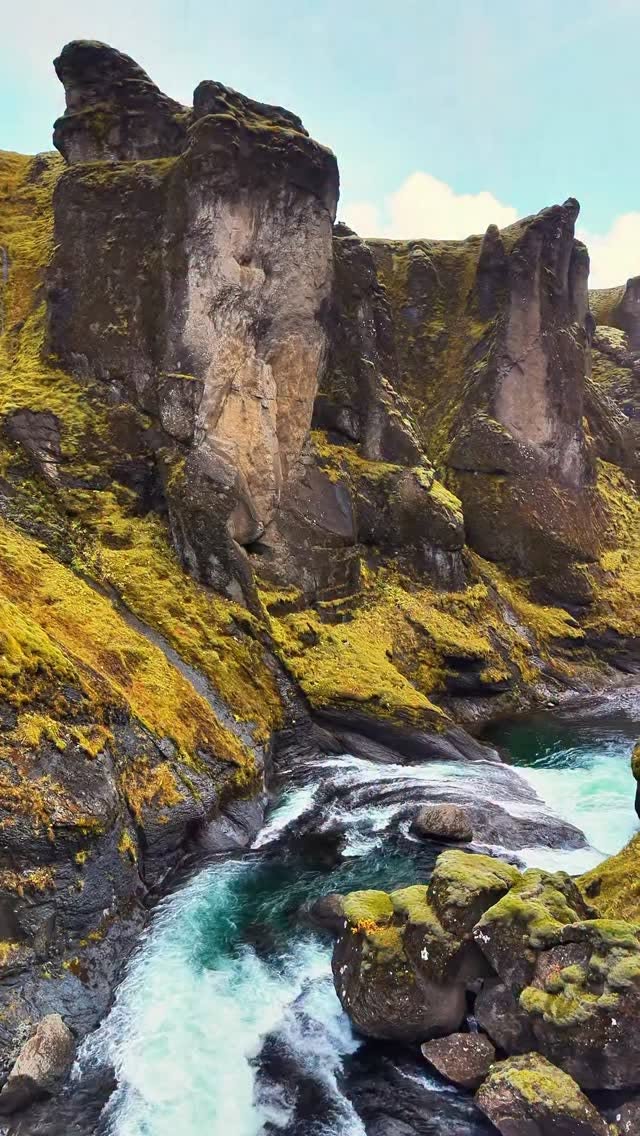 Fjaðrárgljúfur Canyon: Iceland's Fantasy Landscape