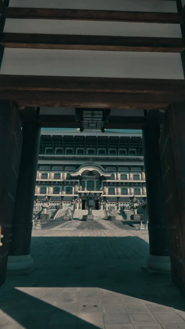 Japanese Giant Buddha and Pagoda Views