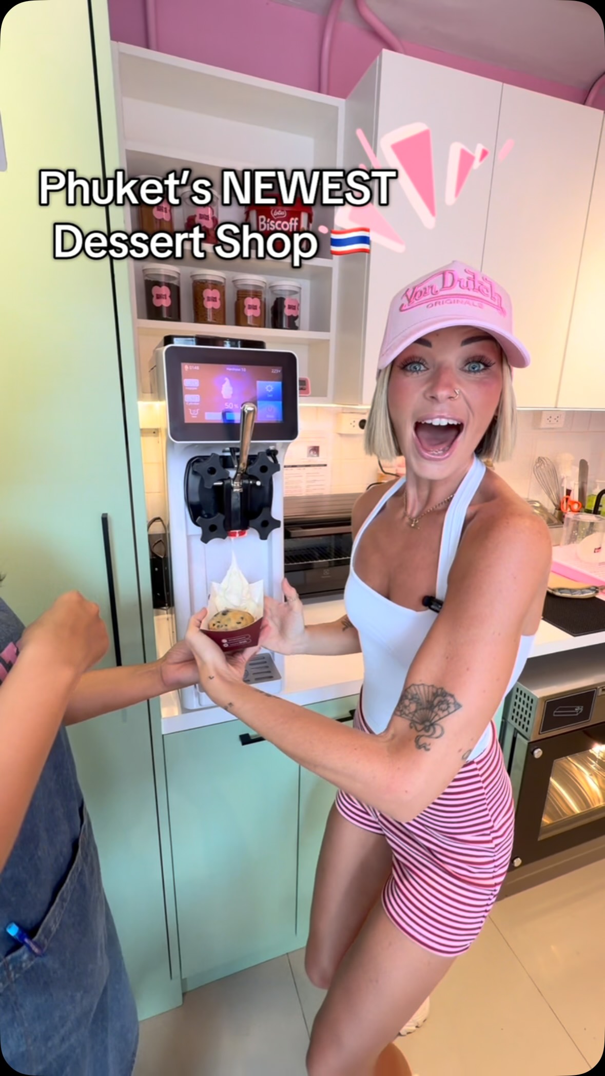Phuket Dessert Shop Offers Warm Cookies