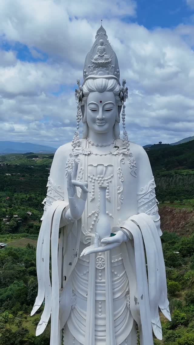 Linh An Pagoda Features Giant Quan Yin Statue