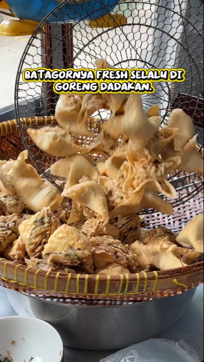 Bekasi Eateries Feature Mackerel Fish Batagor