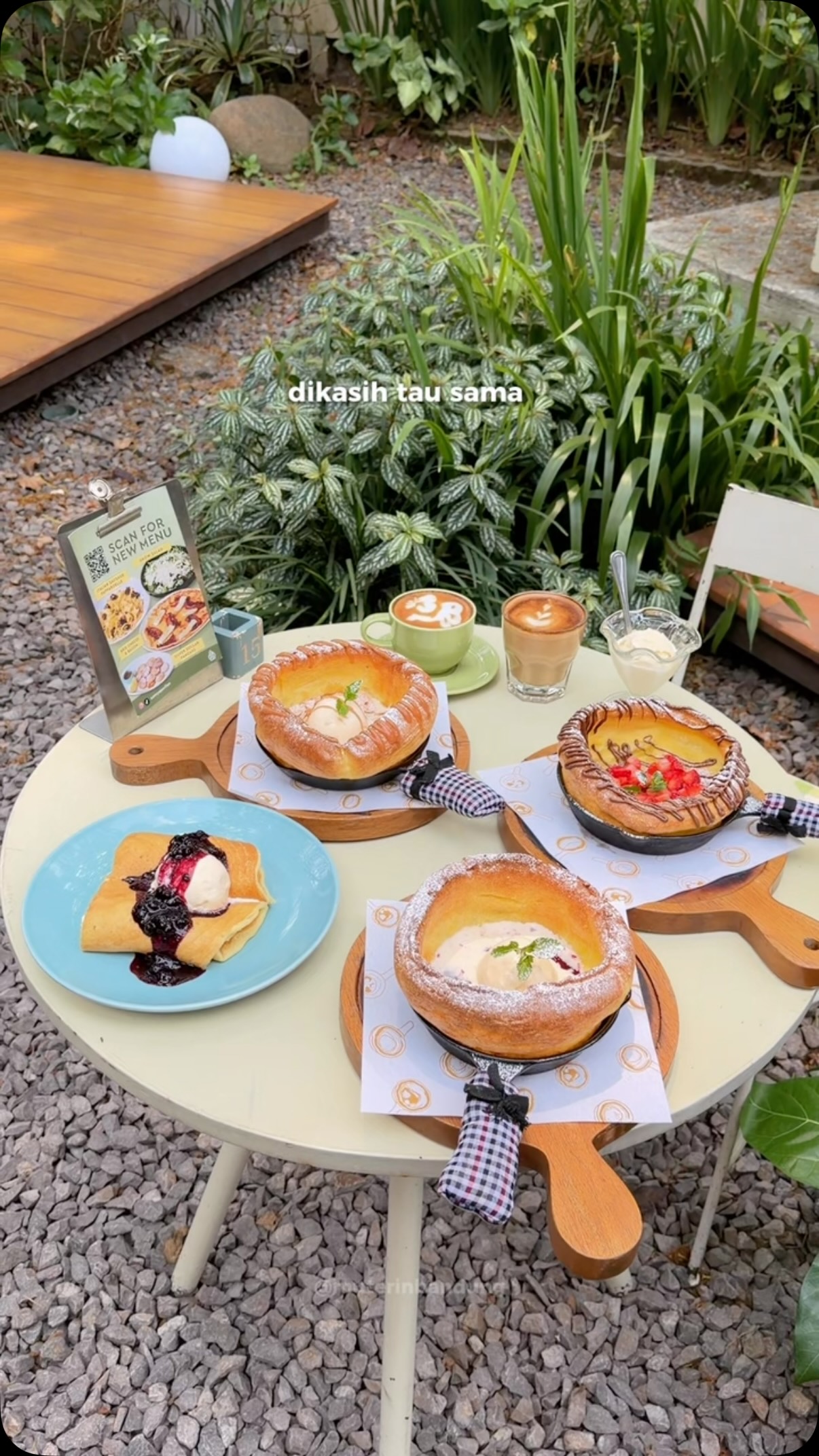 Aesthetic Cafe Nanny's Pavillon Showcases Pancakes