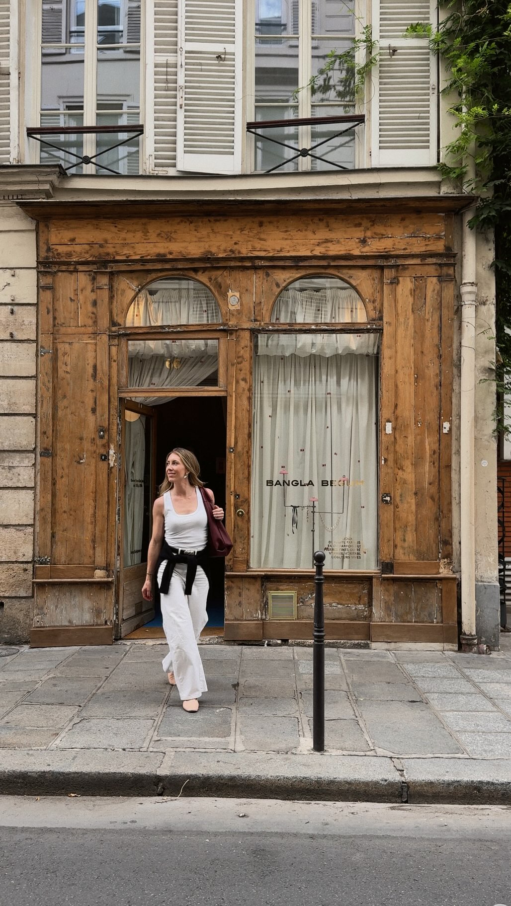 Parisian Jewelry Shop Offers Artisan Pieces