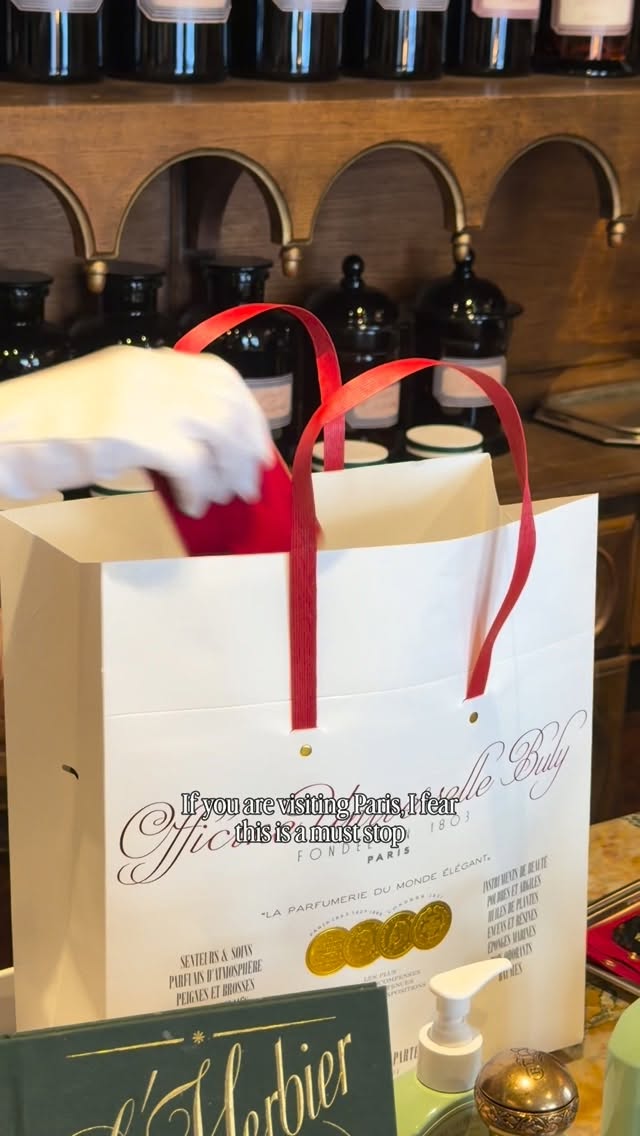 Paris Shop Offers Personalized Beauty Items