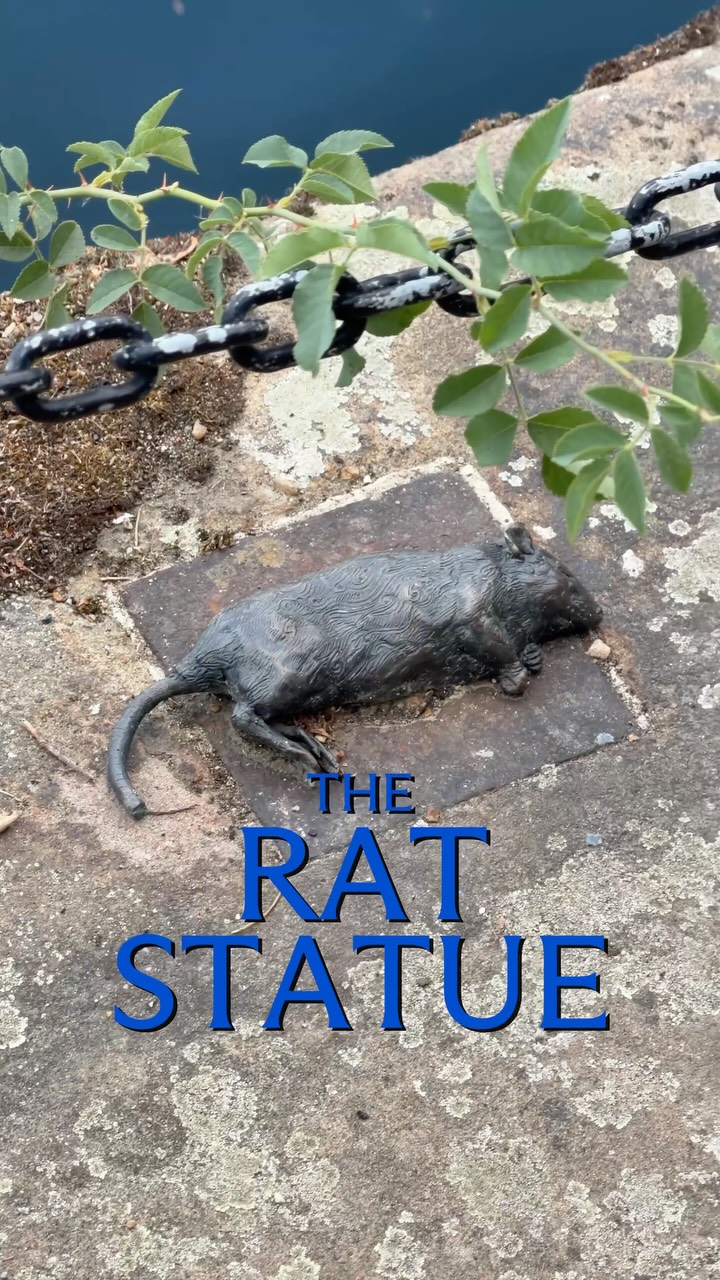 London's Tiny Philpot Lane Mice Sculpture