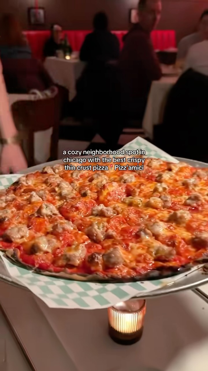 Pizz'amici: Chicago's Crispy Thin-Crust Pizza