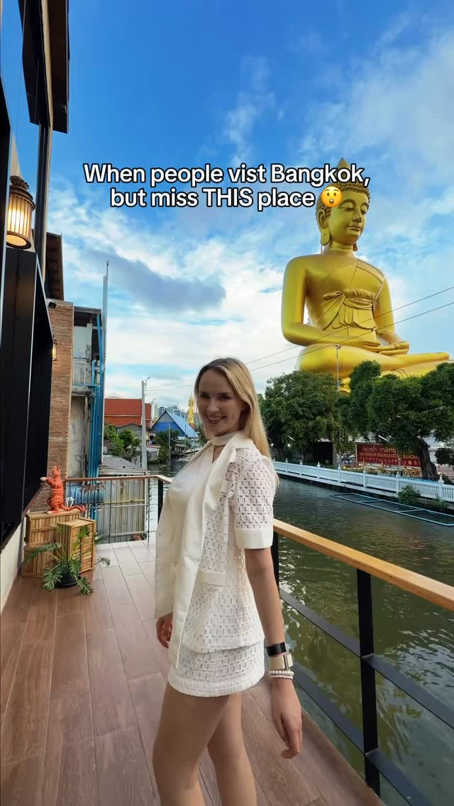 Giant Buddha at Bangkok Canal Temple