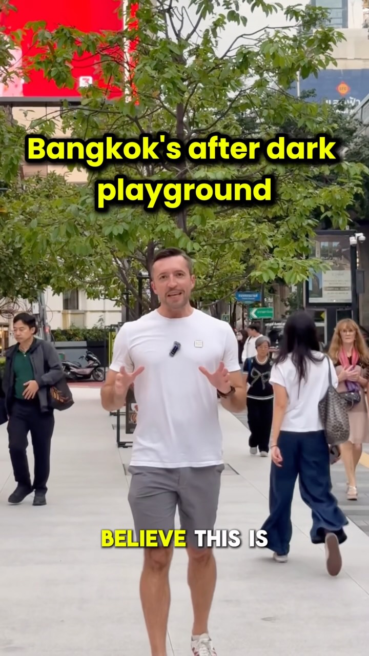 Bangkok's Vibrant Silom District: Day to Night