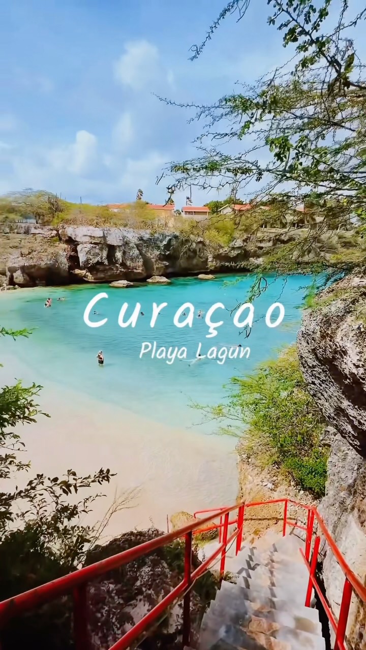 Curaçao's Playa Lagun: Snorkeling and Panoramic Dining