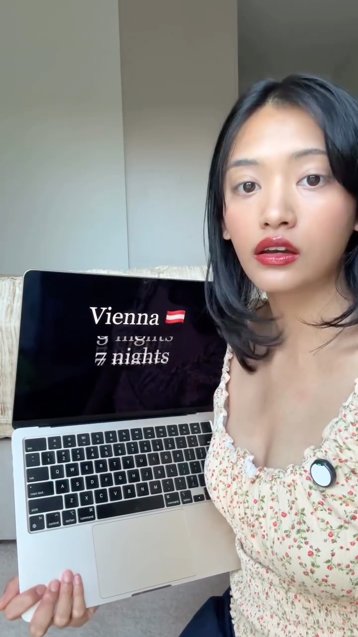 Vienna's Imperial Palaces, Cafes, and Parks