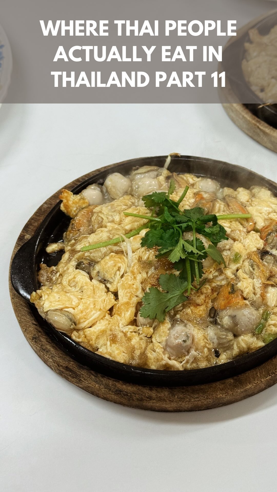 Bangkok Restaurant Serves Sizzling Shellfish Hot Plates