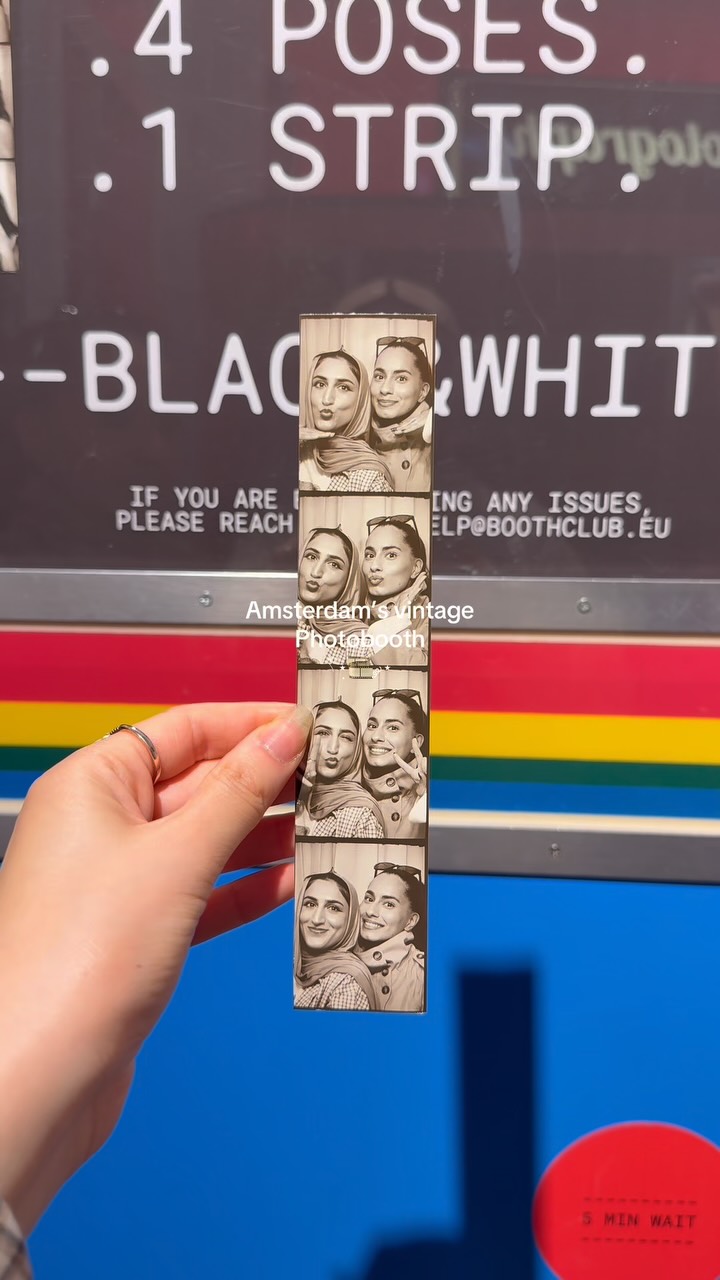 Amsterdam's Vintage Photobooth Experiences