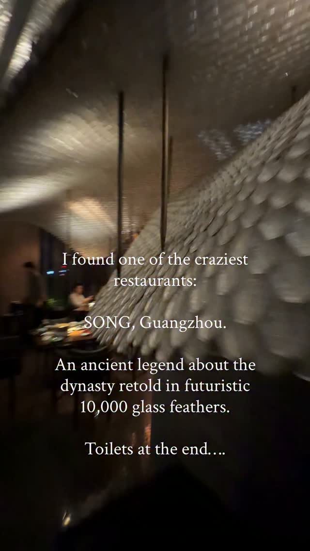Michelin Sichuan Restaurant With Glass Feather Design