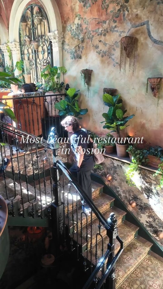 Dalia: Spanish Restaurant With Underground Lounge
