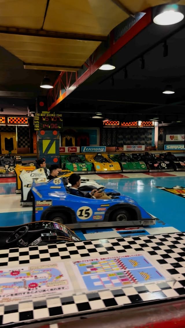 Indoor Drift Track For Go-Karting Fun