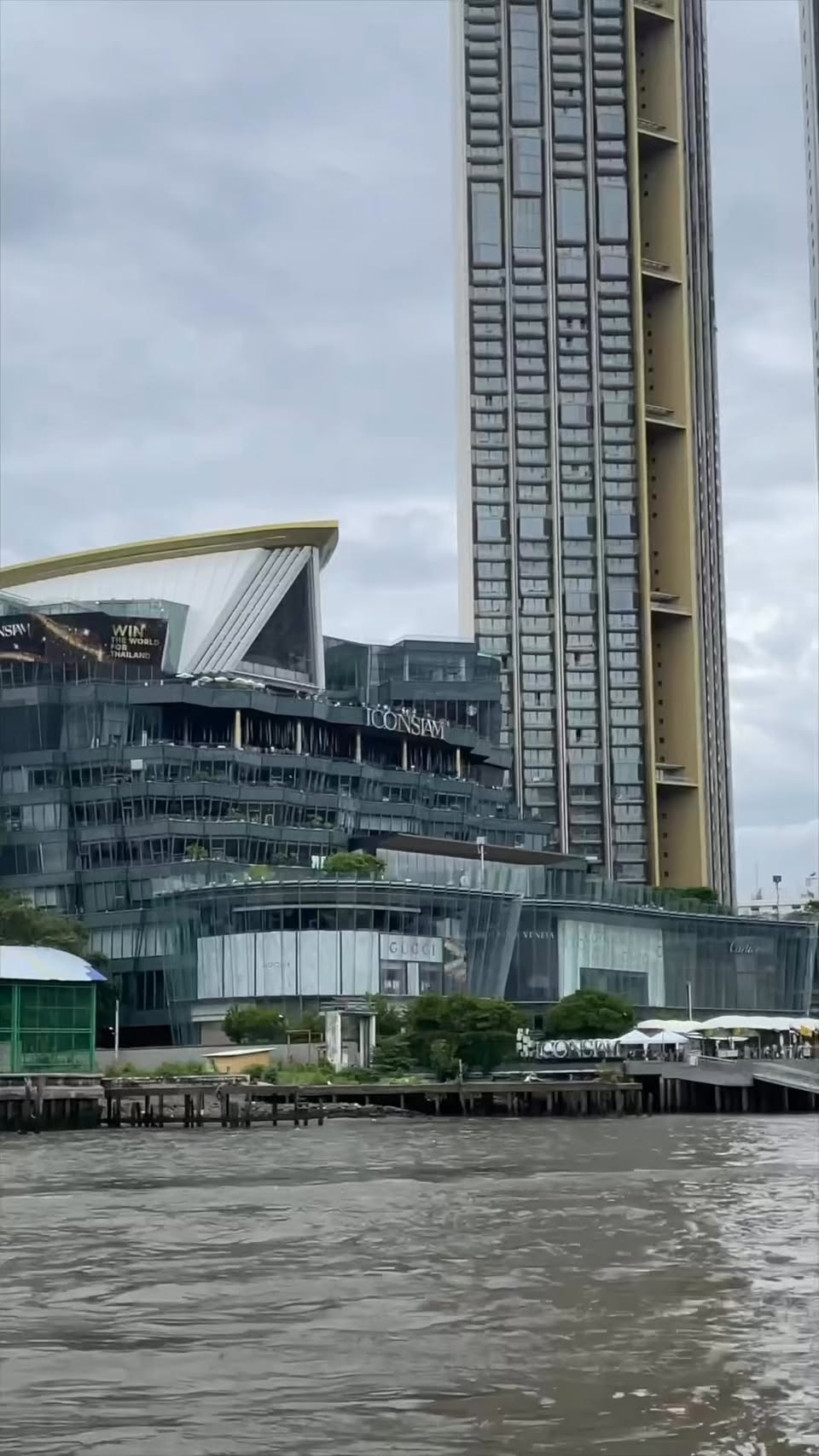 Bangkok Malls Feature Shopping, Dining, and Entertainment