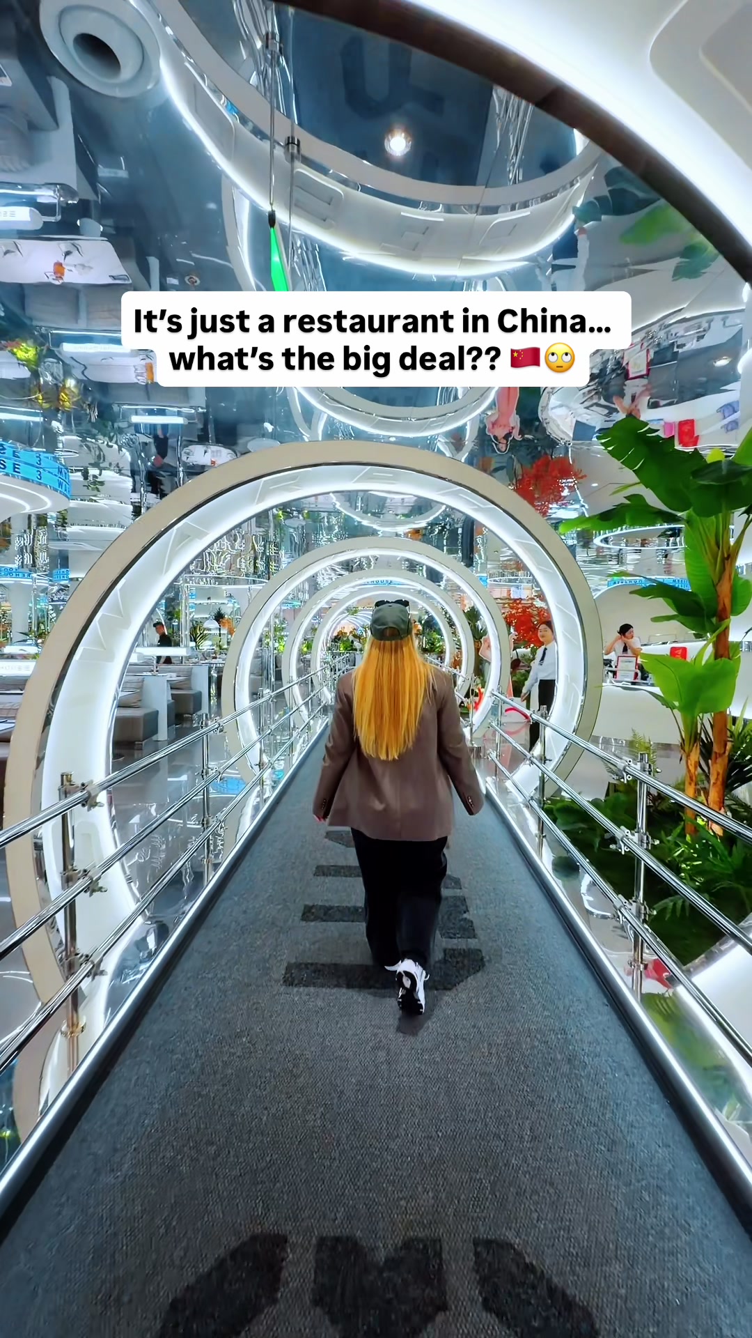Shanghai Restaurant: Futuristic Chinese Cuisine