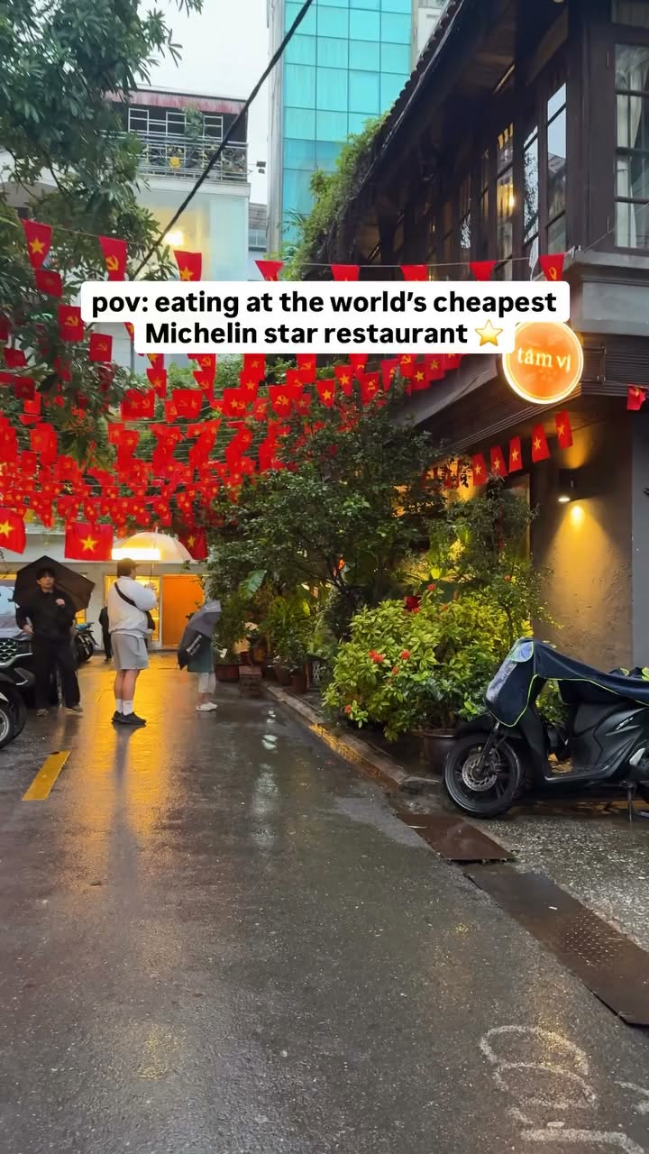 World's Cheapest Michelin-Starred Restaurant in Hanoi