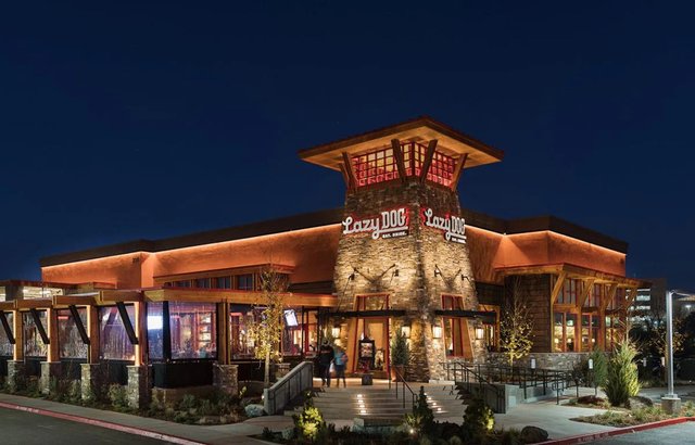 Town Square Las Vegas: Eats, Drinks, and Fun