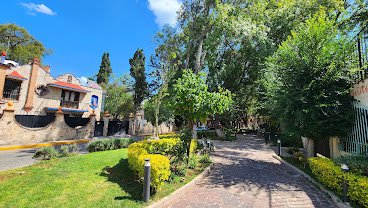 Tequisquiapan's Garden for Artistic Expression
