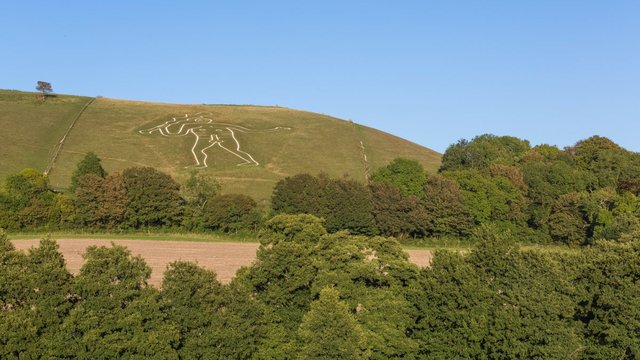 Dorset Destinations Near The Cerne Giant