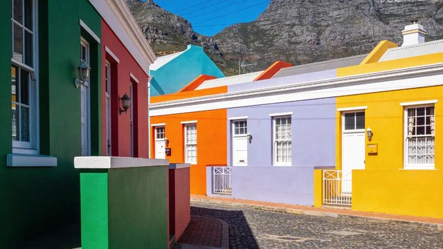 Cape Town's Bo-Kaap Neighborhood and Waterfront Guide