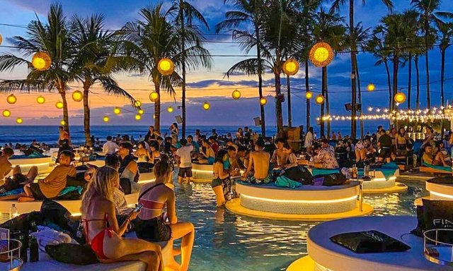 Bali's Top Social Hostels And Beach Clubs