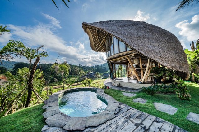 Bali's Bamboo House And Scenic East Bali Escapes