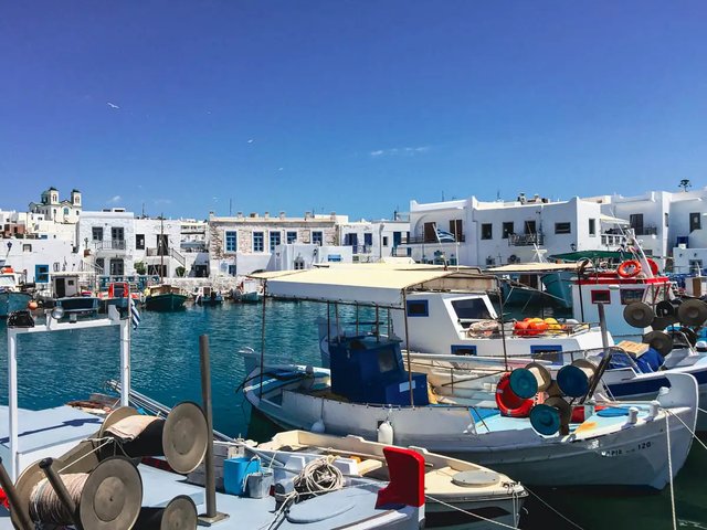 Paros: Villages, Beaches, Cuisine, and Nightlife