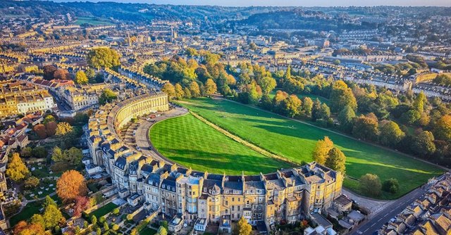 Bath's Historic Sites and Nearby Wonders