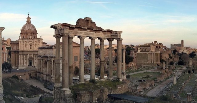 Rome's Via Monte Tarpeo Offers Forum Views