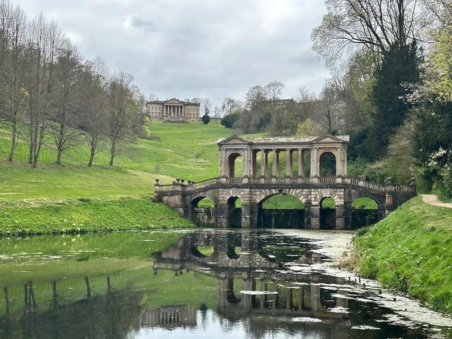 English Gardens Featuring Palladian Bridges