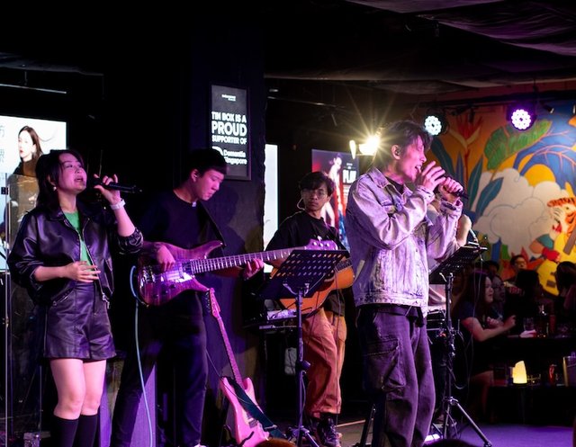 Singapore's Live Music Bars And Restaurants